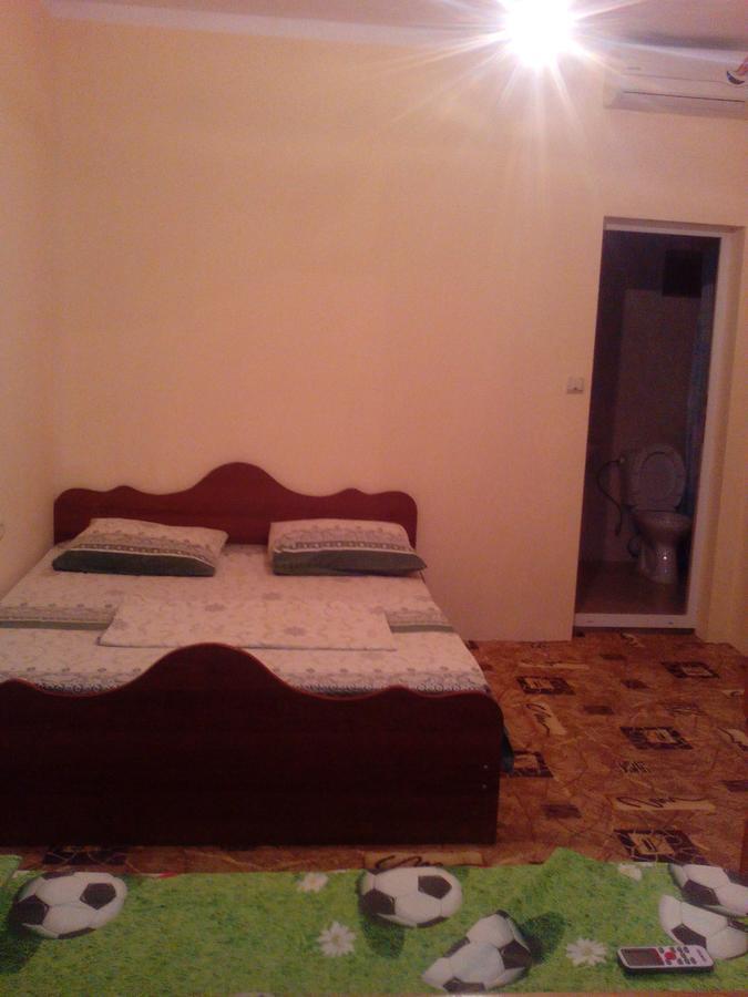 Guesthouse U Moti New Athos Exterior photo